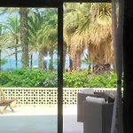 Face A La à *