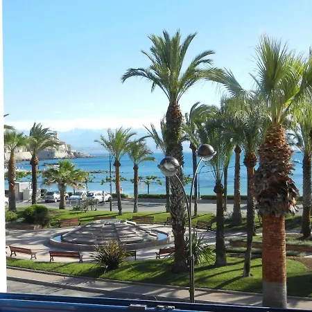 Vakantiehuis Face A La A Antibes