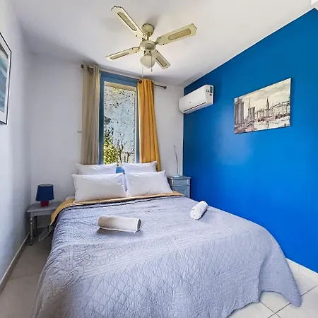 Vakantiehuis Face A La A Antibes