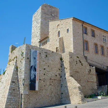 Face A La A Antibes