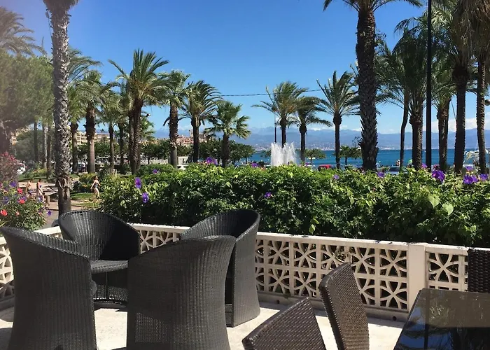 Сasa de vacaciones Face A La A Antibes